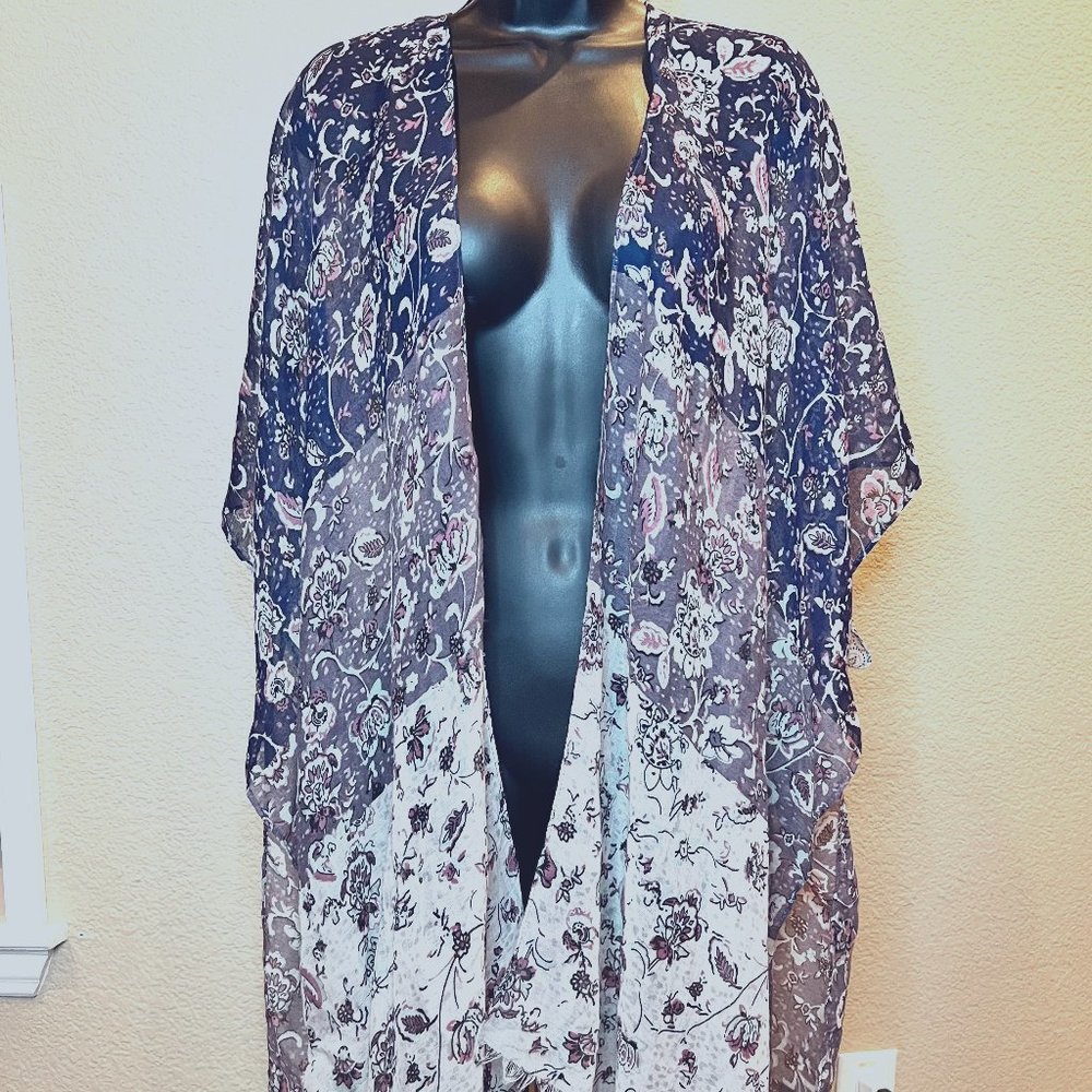 Womens wrap - lavender, navy, off white